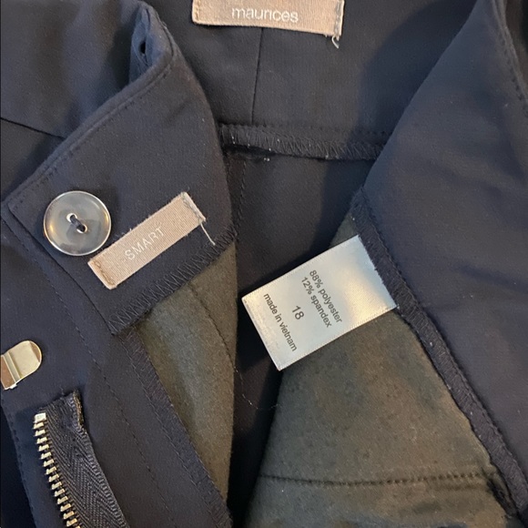 Maurice’s Navy Dress Capris “Smart” - Picture 4 of 4